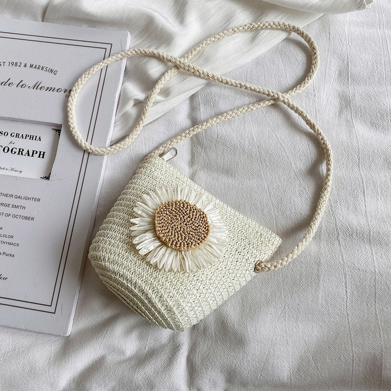 Internet Celebrity Rattan Bucket Bag Beach Vacation Weaving