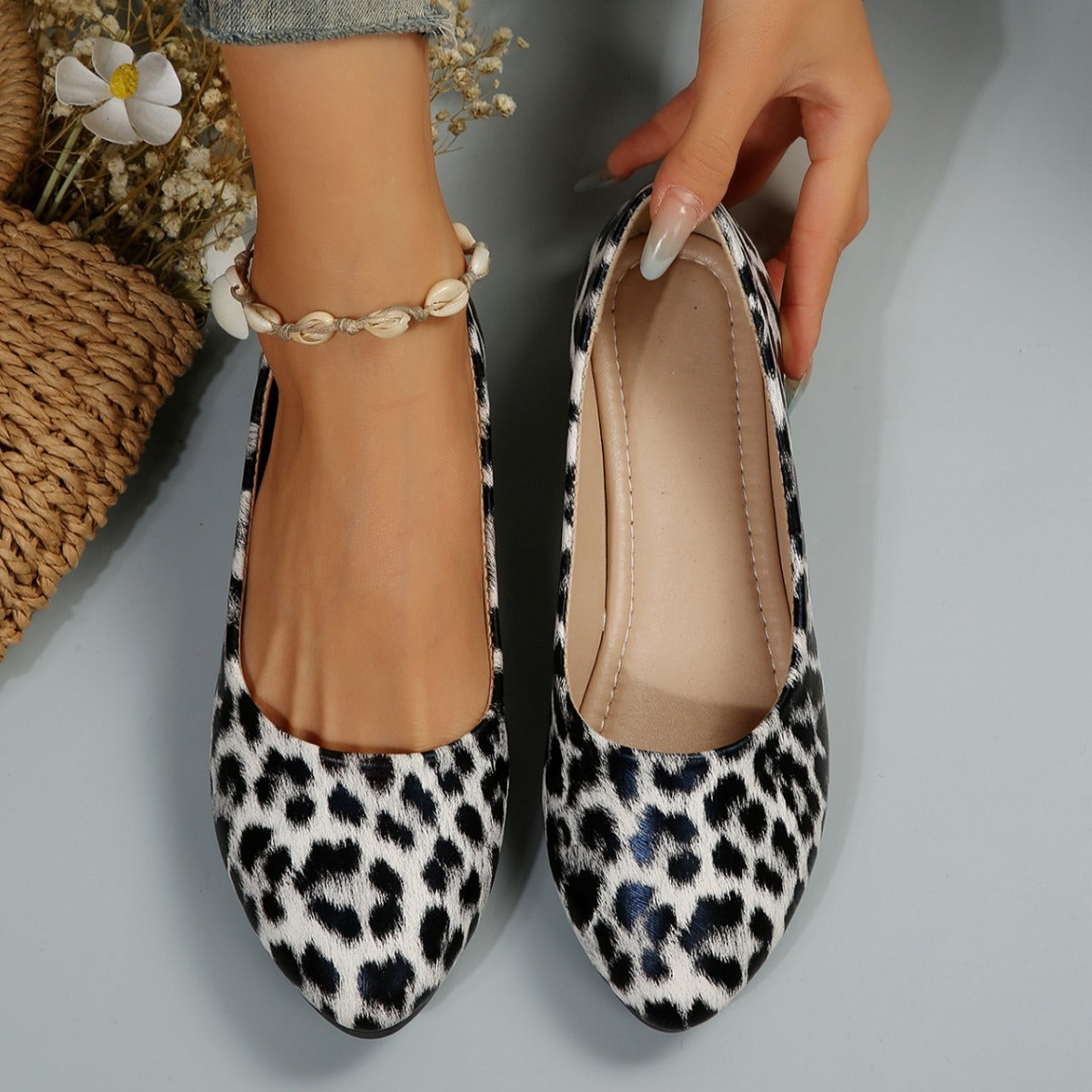 Women's Fashion Casual Flat Pointed Toe Shoes